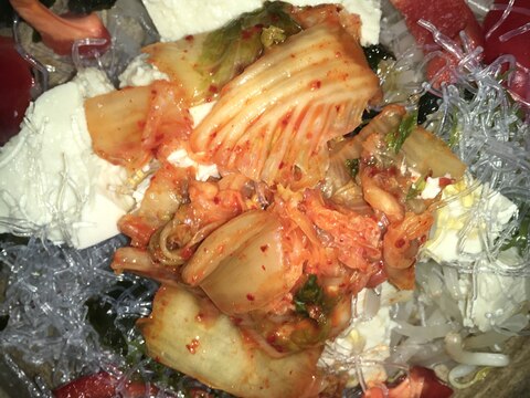 簡単豆腐キムチのパプリカと海藻韓国風サラダ